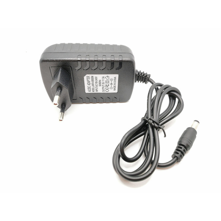 FUENTE DE ALIMENTACIÓN AC 220V/12V 3A CONECTOR 5,5 MM / 2.1 MM