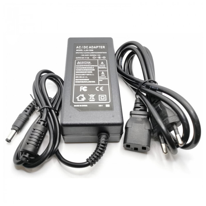 FUENTE DE ALIMENTACIÓN AC 220V/12V 8A CONECTOR 5,5 MM / 2.1 MM